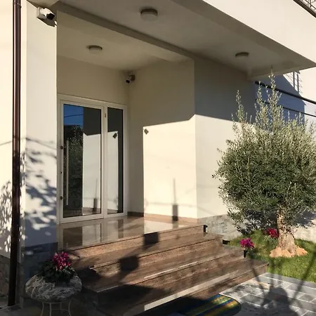 Brilant Apartment